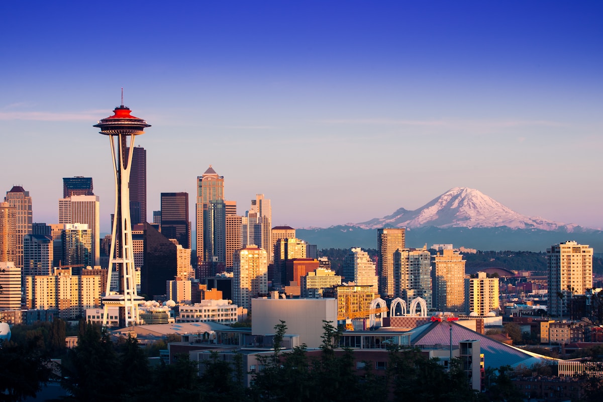 Seattle skyline with Space Needle and Mount Rainier